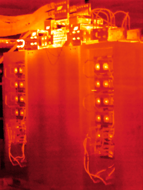 Figure 3 Right Side: HL-LHC 14kA-08V power converter thermal imaging during a heat run at ultimate current (rear side).